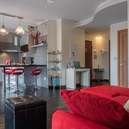 Appartement Perla With Garden By Wonderful Italy